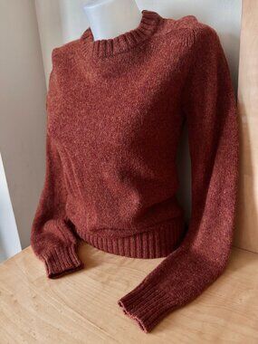Montgomery Ward Crew Neck Sweater in Rust-Orange (Women's Size S)